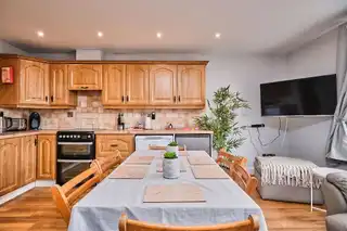 4 48 Eglinton StreetImage 13