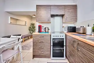 46 Eglinton StreetImage 24