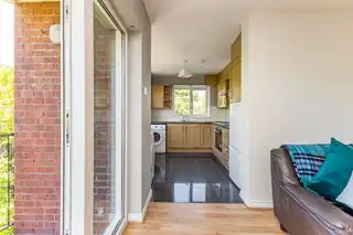 Apt 41 Laganview CourtImage 21