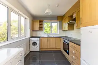 Apt 41 Laganview CourtImage 22
