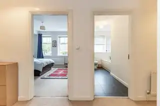 Apt 2, 1 Bell Towers SouthImage 26