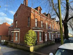 Image 1 for 4 Stranmillis Park