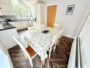 18 Woodside HeightsImage 13