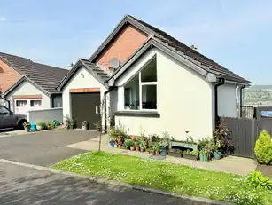 18 Woodside HeightsImage 2