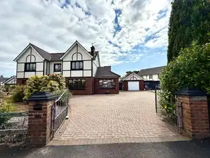 30 Mansfield GroveImage 3