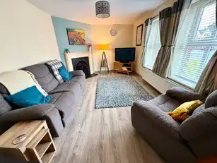 111 Waterfoot ParkImage 8