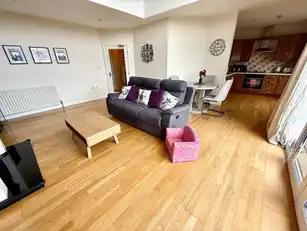 38 Waterfoot ParkImage 15