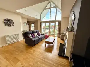 38 Waterfoot ParkImage 13