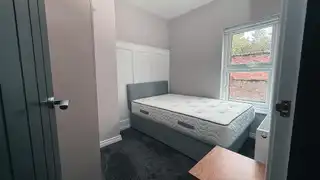112 Mountcollyer AvenueImage 12