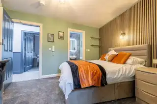 Room 3 80 Southwell RoadImage 2