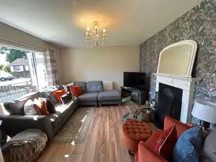 22 Dergmoney HeightsImage 4