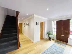 5 Castle GroveImage 2