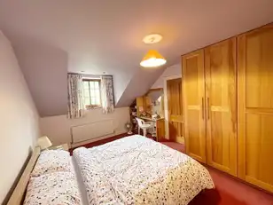 5 Castle GroveImage 24
