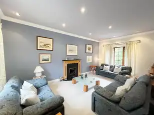 5 Castle GroveImage 4