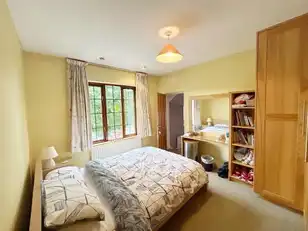 5 Castle GroveImage 19