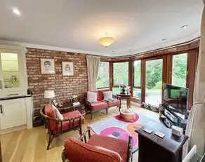 5 Castle GroveImage 9