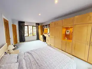 5 Castle GroveImage 21