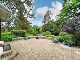 5 Castle GroveImage 36