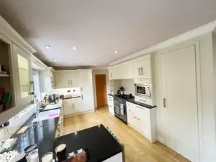 5 Castle GroveImage 7