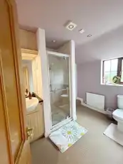 5 Castle GroveImage 20