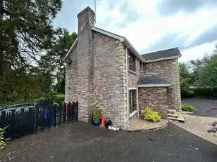 5 Castle GroveImage 43