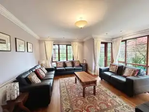 5 Castle GroveImage 14