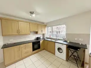 9 Tudor GroveImage 5