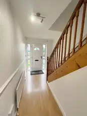 9 Tudor GroveImage 2