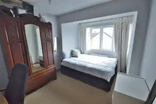 27 Ash GroveImage 12