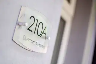 210 Duncairn GardensImage 4