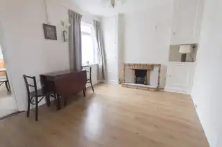 5 Richmond CresentImage 8