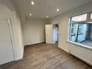 27 Rockview StreetImage 4
