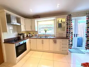 19 Ashford ParkImage 8