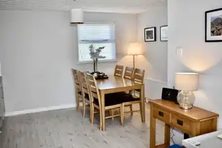 8 Bleach Green ApartmentsImage 4
