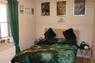 14 Bleach Green ApartmentsImage 5