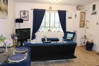 14 Bleach Green ApartmentsImage 2