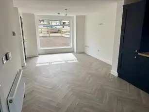 17A Foyle CrescentImage 2