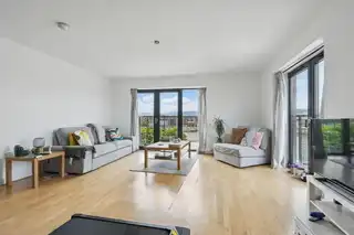 81 Quay GateImage 5