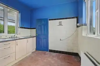 61 Kingsway ParkImage 6