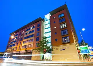32 Quay GateImage 15