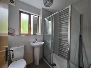 15 Heath Lodge AvenueImage 9
