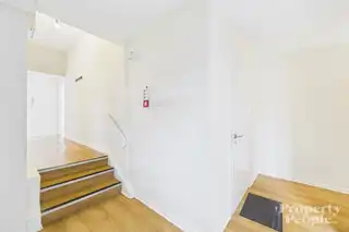 Apt 2, 163, Cliftonpark AvenueImage 3