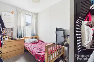 32 Willowbank GardensImage 7