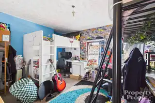 32 Willowbank GardensImage 8