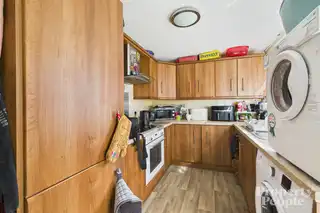 32 Willowbank GardensImage 6