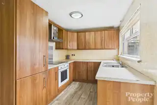 32 Willowbank GardensImage 5