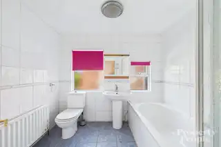 12 Chestnut GardensImage 25