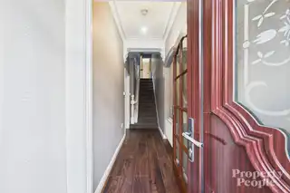 16 Clifton DriveImage 4