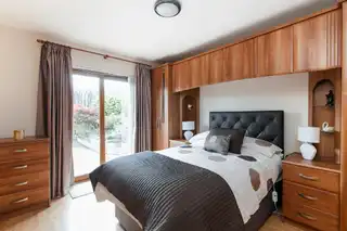 Apt 4 DelamountImage 9