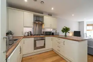 Apt 12 120 Upper Newtownards RoadImage 8